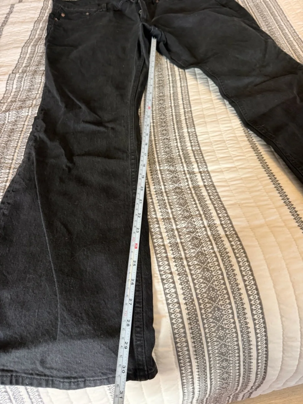 2 pairs of Abercrombie & Fitch Denim High-Rise Jeans - Picture 9 of 11